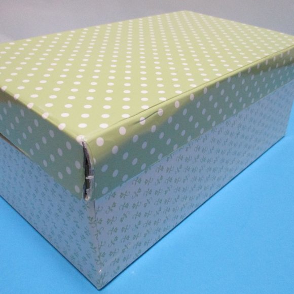 *Delton Fine Collectibles Porcelain Tea for One - Picture 10 of 15